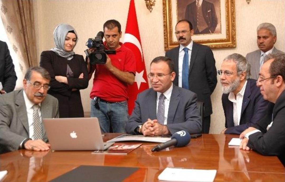 Başbakan Yardımcısı Bozdağ, Yusuf İslam'la G&ouml;r&uuml;şt&uuml;