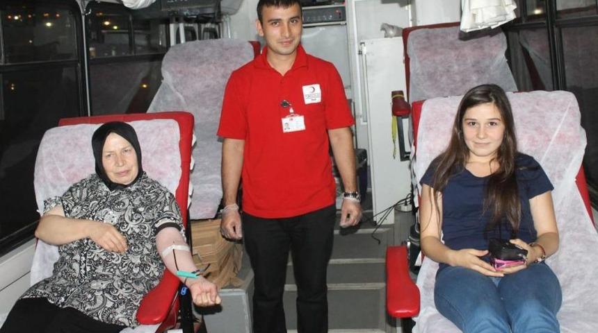 &Ccedil;arşamba'da Kan Bağışı