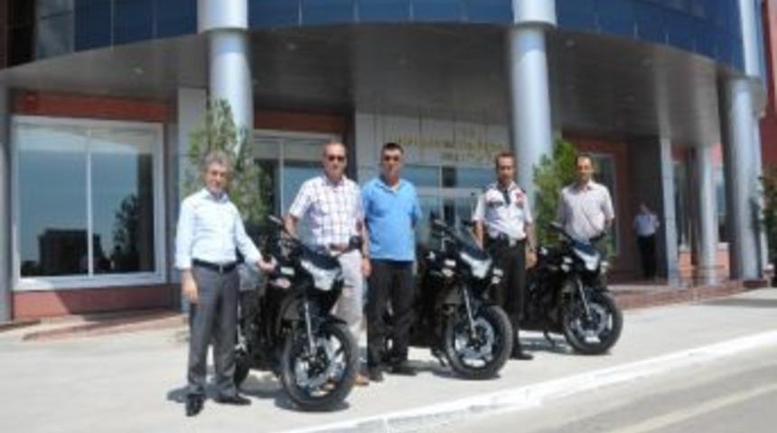 Om&uuml; G&uuml;venliğine Motosiklet Takviyesi