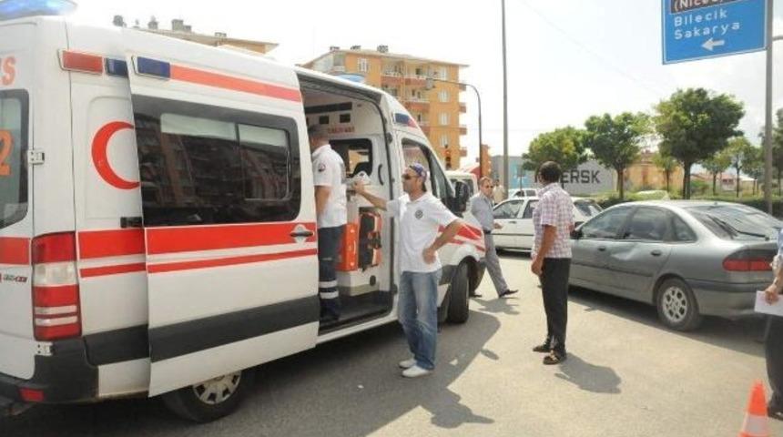Motosikletle T&uuml;rkiye Turuna &Ccedil;ıktı Orhangazi&rsquo;de Kaza Yaptı