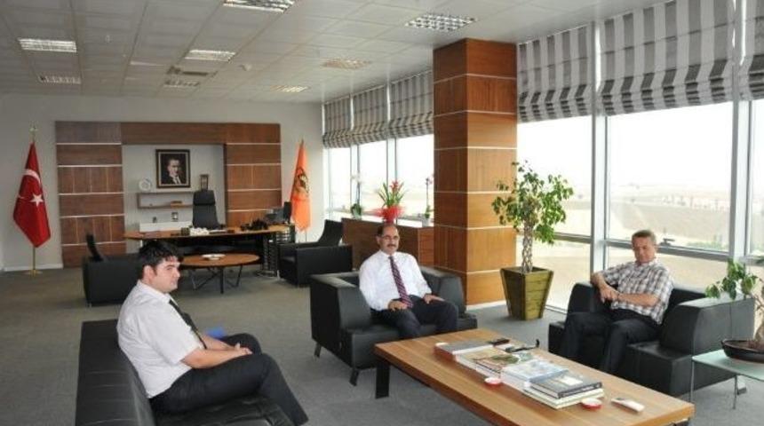 Mhp&rsquo;li Vekilden Rekt&ouml;r Şimşek&rsquo;e Ziyaret
