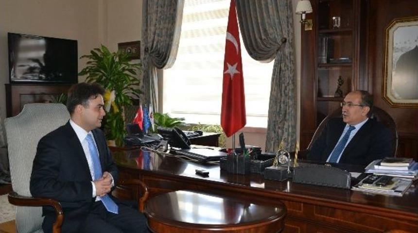 Kaymakam H&ouml;l'den Vali Savaş'a Veda Ziyareti