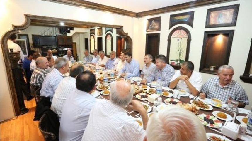 Başkan Alemdar Muhtarlarla İftar Sofrasında Buluştu