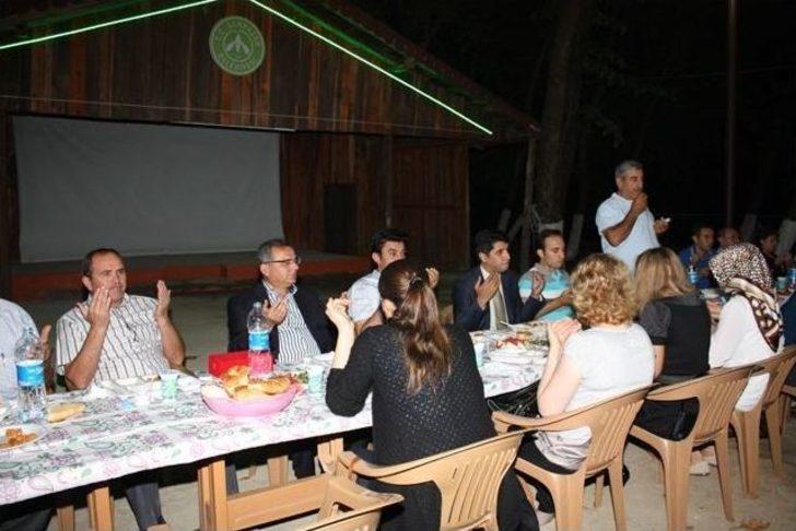 Şenpazar’da Kaymakama Veda İftarı Düzenlendi G3