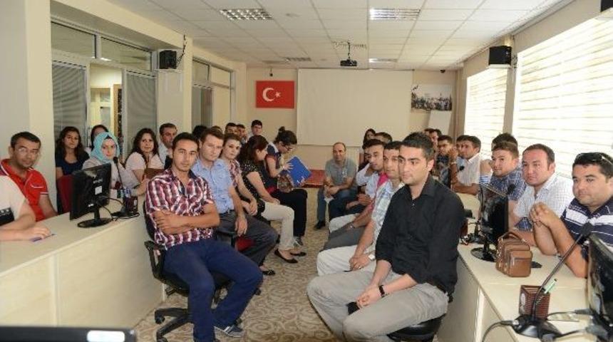 Uşak Belediyesi&rsquo;nde 48 S&ouml;zleşmeli Memur Kadrolu Oldu