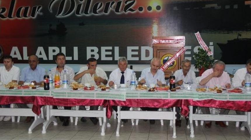 Alaplı Esnaf Odasından Geleneksel İftar Yemeği