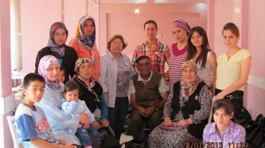 Yardım Sevenler Derneği&rsquo;nden Muhta&ccedil; Ailelere Yardım Eli
