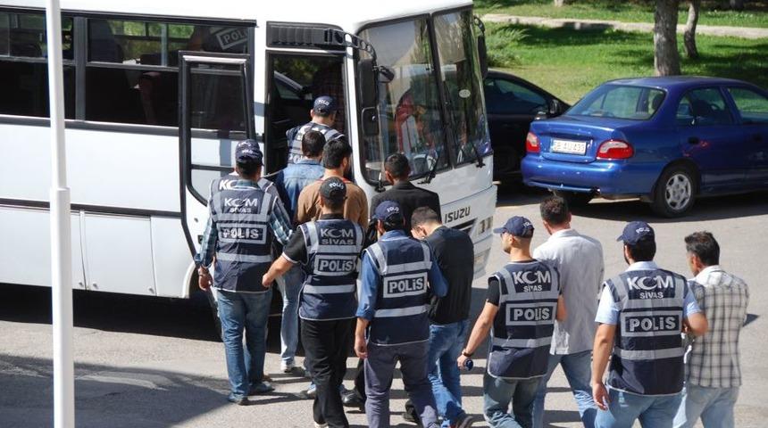 Sivas Ve Elazığ'daki Uyuşturucu Operasyonunda 17 Kişi Tutuklandı