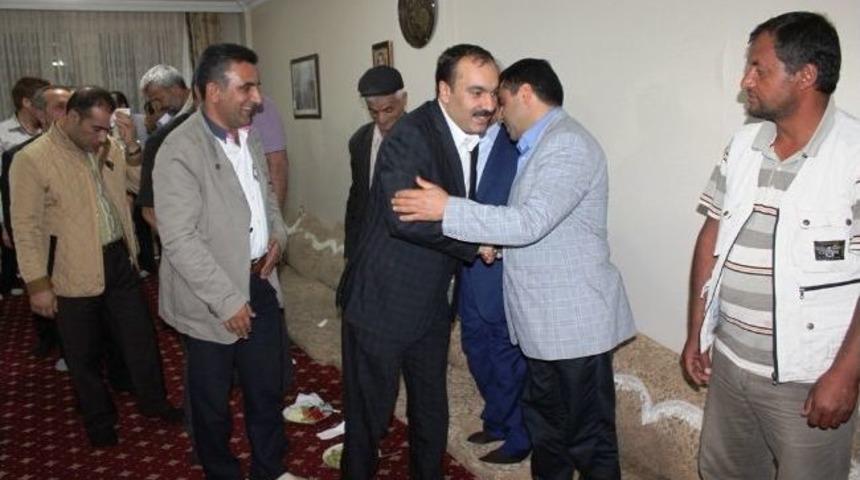 Ak Partili Bilici&rsquo;den Bey&uuml;z&uuml;m&uuml; Mahallesine İzyaret