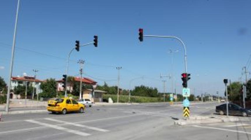 Karayolları'nın Talebi Reddedildi, Zirai Aletler Kavşağı A&ccedil;ık Kalacak