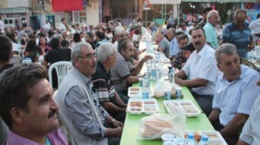 Tarsus Belediye Başkanı Kocamaz'dan Iftar