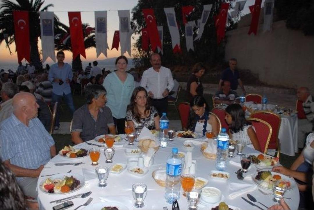 Başkan Altung&uuml;n, Şehit Aileleriyle İftarda Buluştu