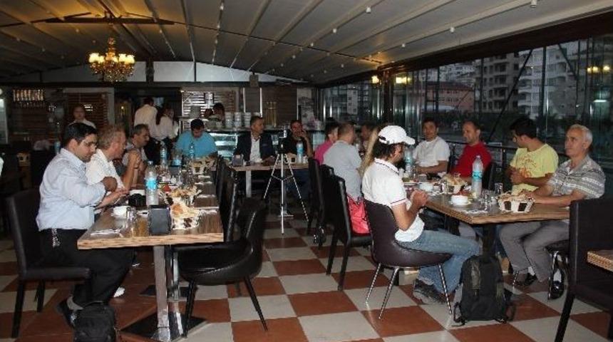 Başkan Melikoğlu&rsquo;ndan Basına İftar Yemeği