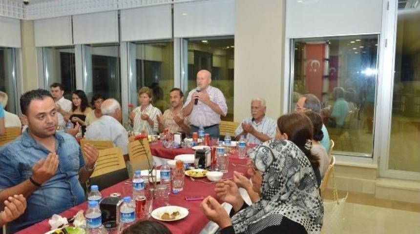 Başkan B&ouml;cek Şehit Yakınları Ve Gazilerle İftarda Buluştu