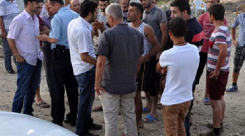 Maaşlarını alamayınca firma sorumlusunu rehin aldılar