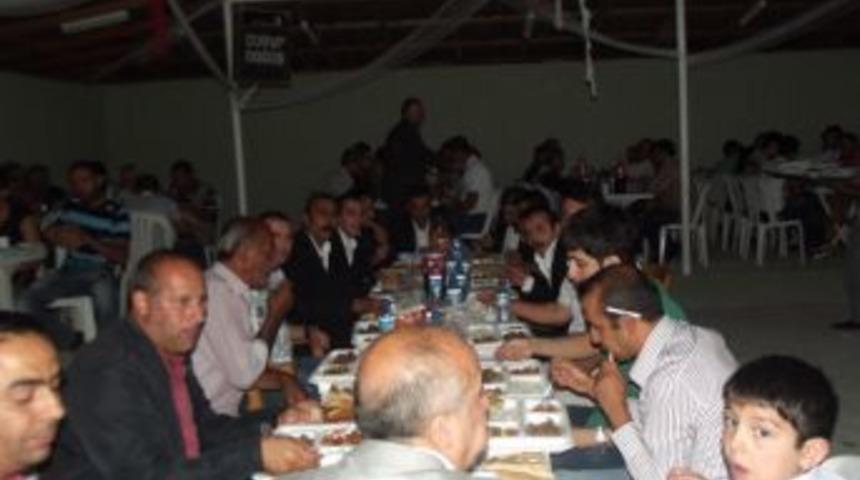 Kağızman&rsquo;da MHP&rsquo;liler 1000 kişiyle  iftarda buluştu