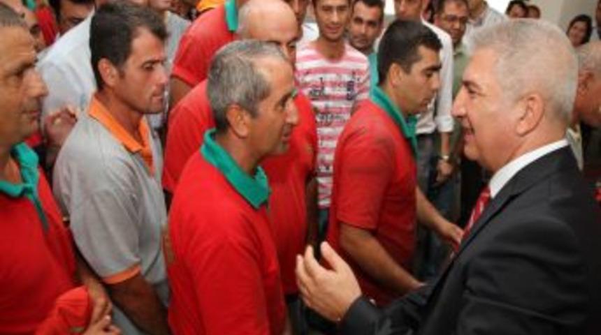 Karşıyaka Belediyesi Kent A.Ş. Iş&ccedil;ilerine Y&uuml;zde 14 Zam Yaptı