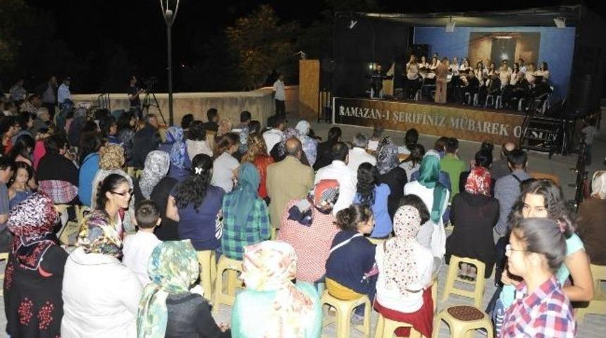 Karaman Belediyesi Tsm Korosu&rsquo;ndan Konser