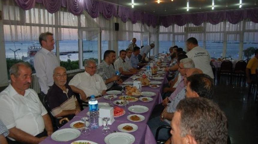 İftar Yemeğiyle Veda Edildi