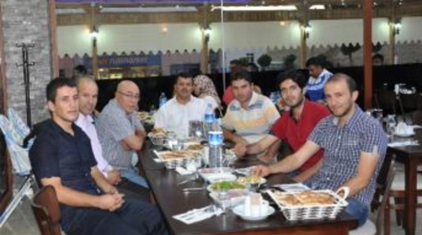 Sorgunlu Gazeteciler İftarda Buluştu