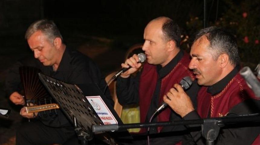 &Ccedil;arşamba&rsquo;da İlahi Dinletisi