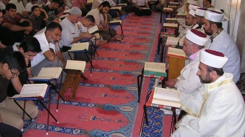 30 Hafızdan Kadir Gecesi &Ouml;zel Programı