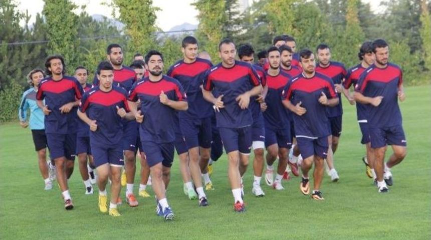 Mersin İdmanyurdu'nun Ankara Kampı Başladı