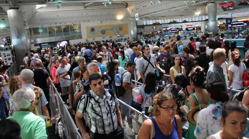 Havalimanında Bayram Yoğunluğu