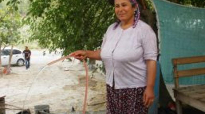 20 Yıllık Su Sorununu Belediye Başkanı &Ccedil;&ouml;zd&uuml;