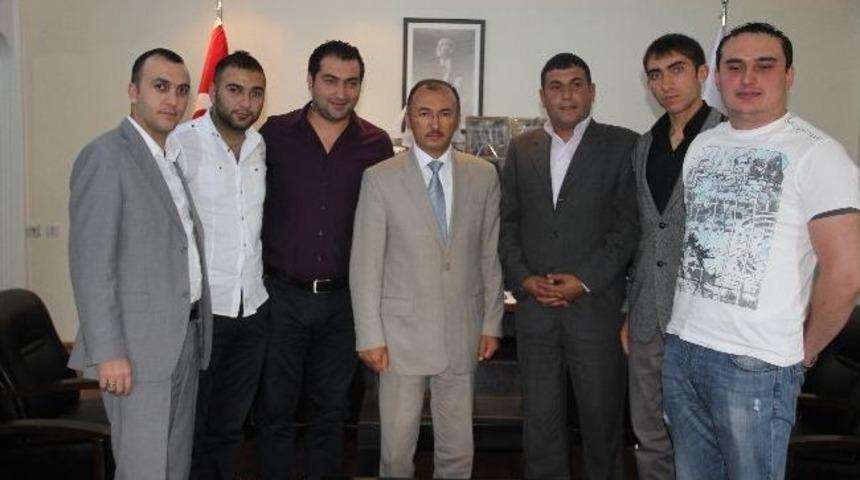 Ardahan'ı Tanıtma Ve G&uuml;zelleştirme Derneği Y&ouml;netimi Başkan K&ouml;ksoy'u Ziyaret Etti