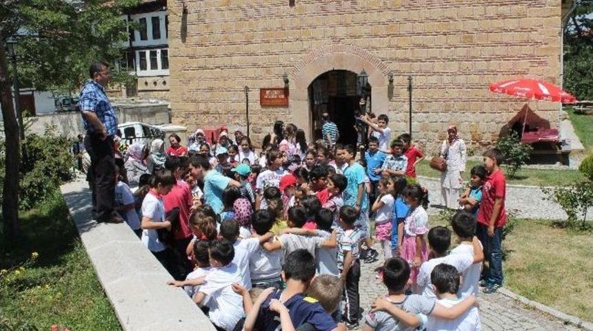 T&uuml;rkav&rsquo;ın Yaz Kursuna Yoğun İlgi