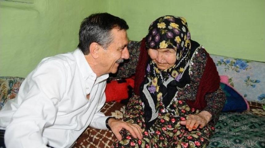 Tebev Yaşlıların Hizmetinde