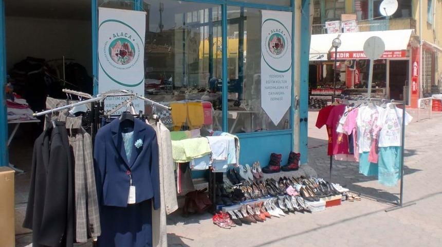 Yediveren'den Bayram &Ouml;ncesi Hayır &Ccedil;arşısı