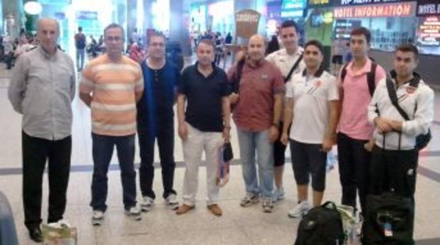 Ufuk &Ouml;zışık: Avrupa'da "T&uuml;rkler Geldi Mi?" Diye Soruyorlar