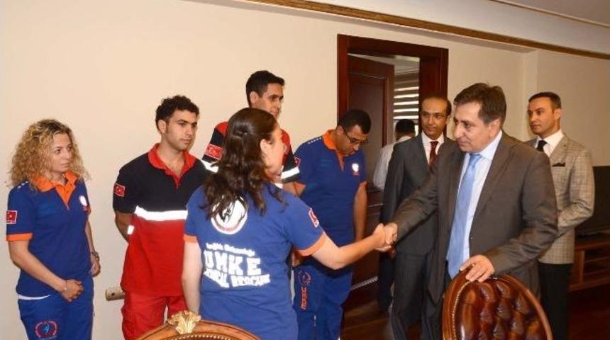 Vali K&uuml;&ccedil;&uuml;k&rsquo;ten Umke Personeline Başarı Belgesi