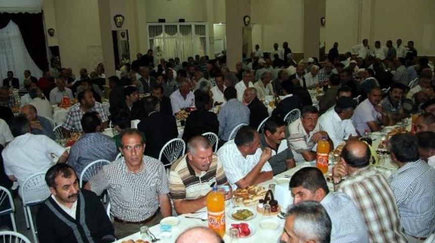 Sivas İl &Ouml;zel İdare Personeli İftarda Bir Araya Geldi