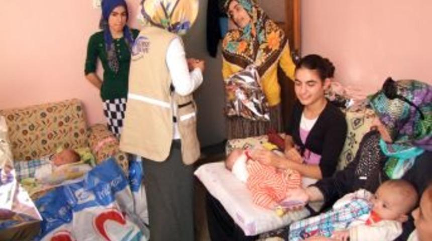 Kimse Yok Mu Derneği Tek Odalı Evde Oturan Aileye Sahip &Ccedil;ıktı