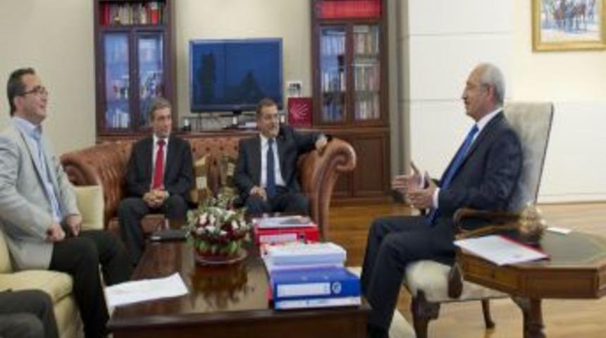 Kılı&ccedil;daroğlu, İş&ccedil;i Partisi Heyetiyle G&ouml;r&uuml;şt&uuml;