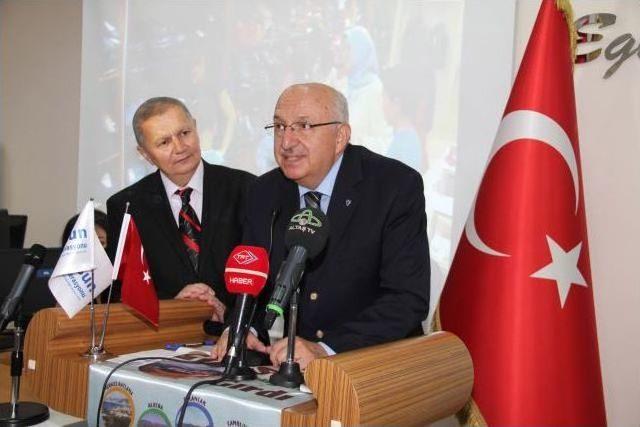 Giresun&rsquo;da &Ccedil;ocuklara Bayramlık Yardımı Yapıldı 3