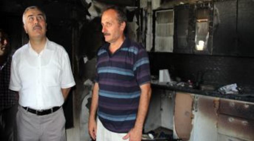 Milletvekili Cemal Yılmaz Demir, Evi Yanan B&uuml;rokrata Ge&ccedil;miş Olsuna Gitti