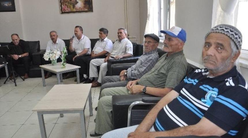 M&uuml;ft&uuml;l&uuml;kten Huzurevi'nde Kandil Kutlaması