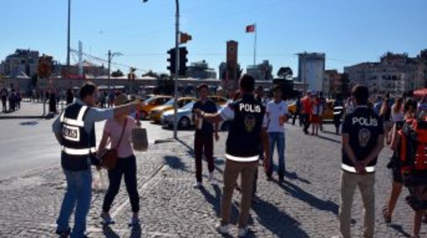 Yasa Dışı Eylem Ihbarı Alan Polis, Gezi Parkı'nı Kapattı