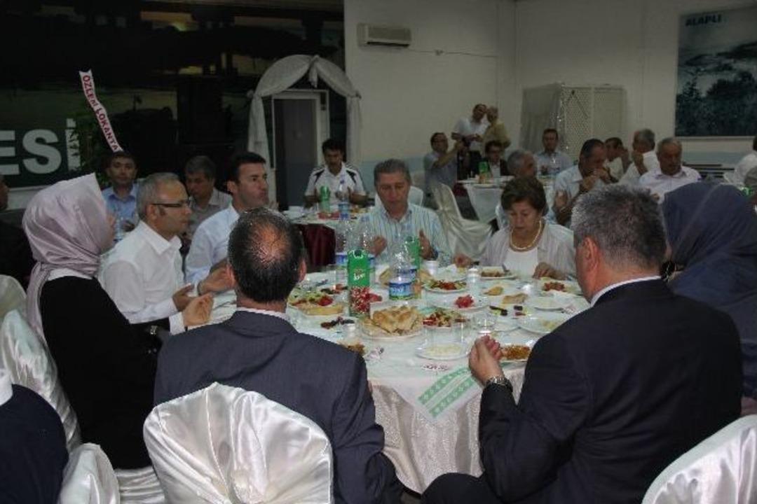 Alaplı Ak Partiden İftar Yemeği