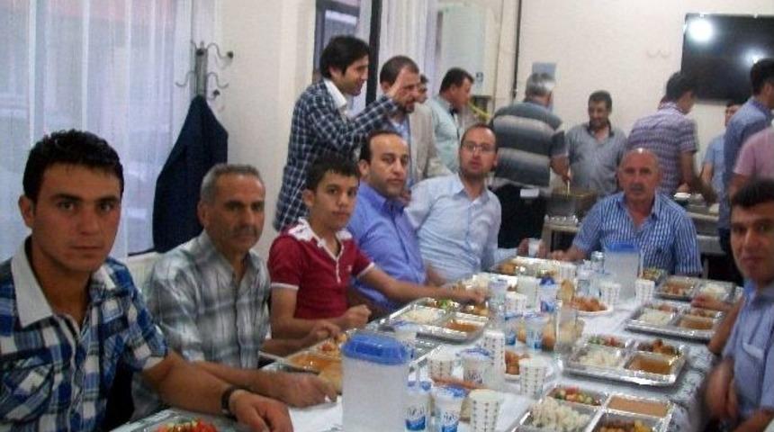 G&uuml;m&uuml;şkonaklılar İftarda Buluştu