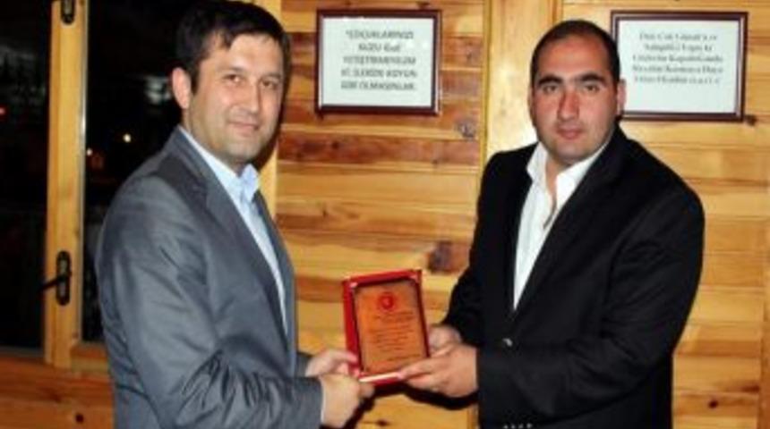 Muhtarlar, Kaymakam Erdoğan'a İftar Yemeğiyle Veda Etti