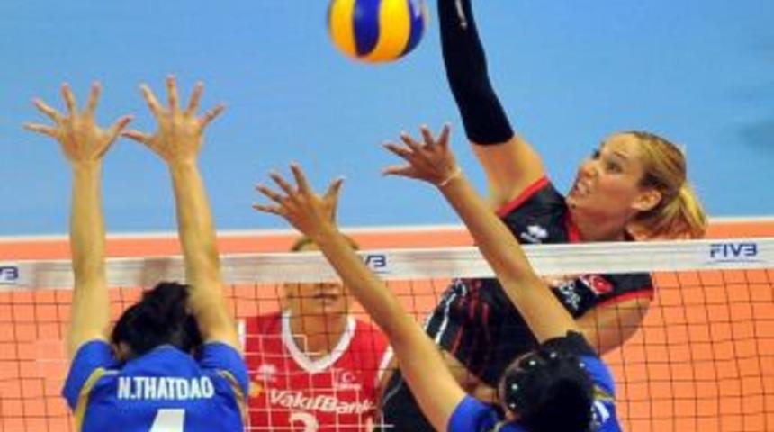 T&uuml;rkiye: 3 - Tayland: 0