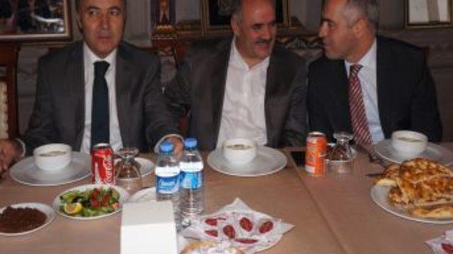 PUİS Iftar Yemeği Verdi