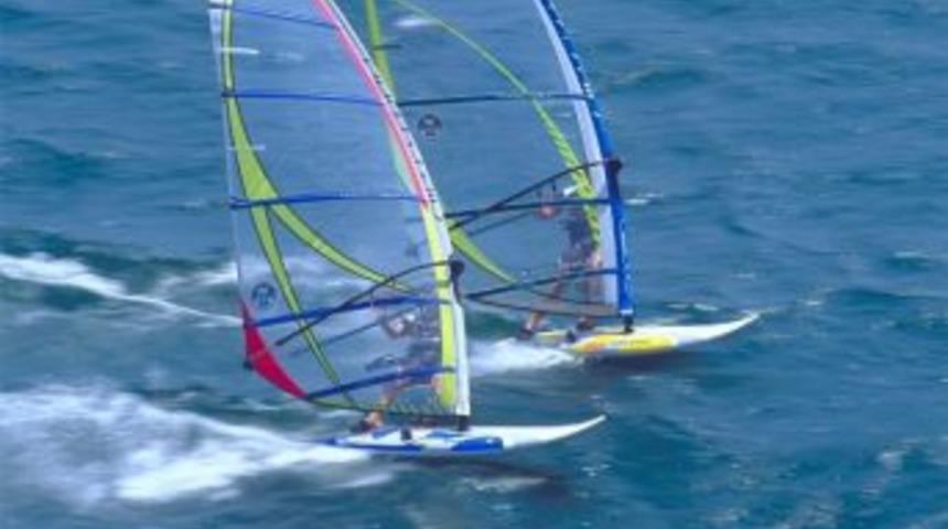 T&uuml;rkiye S&ouml;rf Yarışları Urla&rsquo;da Yapılıyor