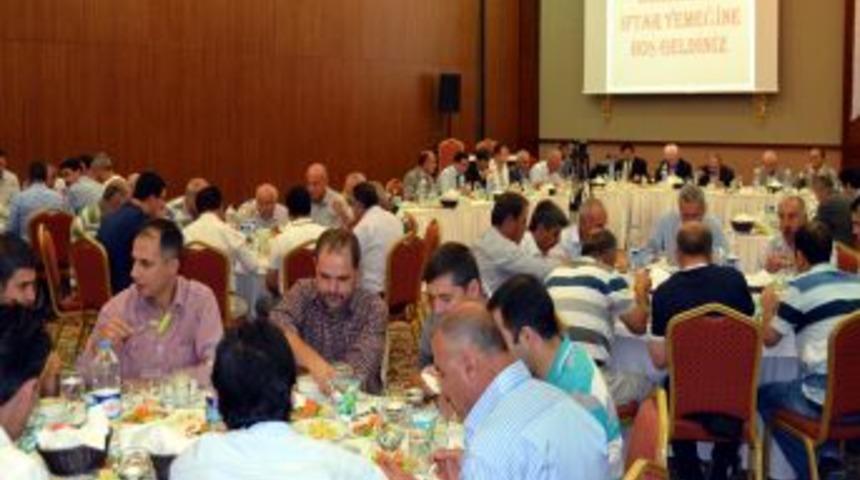 Malatya'da Kanaat &Ouml;nderleri 'hoşg&ouml;r&uuml; Sofrası'nda Kardeşlik Mesajı Verdi