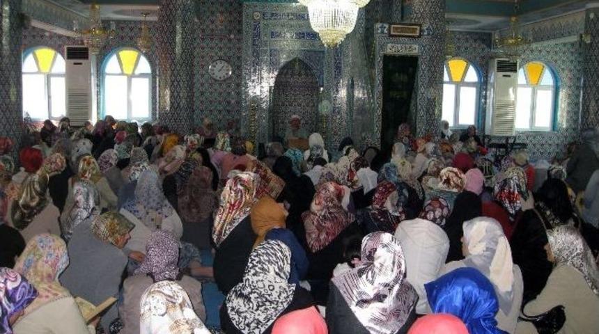 G&uuml;m&uuml;şhane&rsquo;de Kadir Gecesi Kadınlara &Ouml;zel Program D&uuml;zenlendi